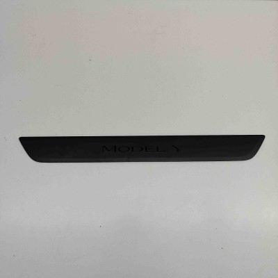 Ornament prag st&amp;acirc;nga față TESLA MODEL Y 2023 OEM: 1494301-00-B foto