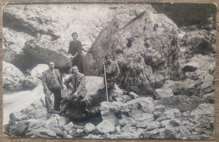 Foto grup, la cheile Bicazului// 1935