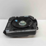 Subwoofer podea dreapta BMW 7 F01, F02 2011 OEM: 9227482 28441622