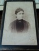 Fotografie tip CDV, femeie cu coc, sfarsit de secol XX