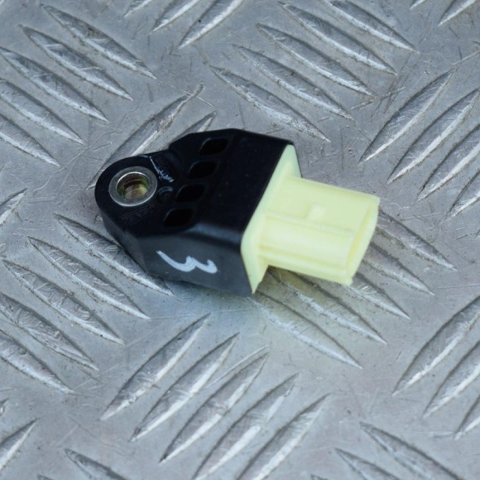 Senzor de impact st&acirc;nga spate SUBARU FORESTER SH_ 2009 OEM: 98237AG000 2194396
