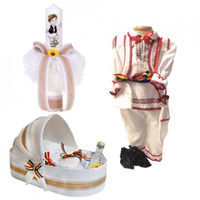 Set botez popular baietel, trusou botez landou, lumanare si costum national foto