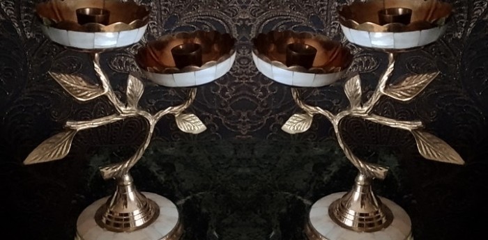 Set de 2 superbe sfeșnice din bronz masiv și sidef in stilul Rococo