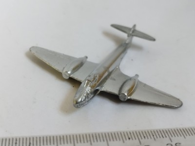 bnk jc Dinky 70e Gloster Meteor foto