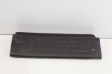 Ornament prag interior st&acirc;nga spate MITSUBISHI L 200 / TRITON KJ_, KK_, KL_ 2016 OEM: 7656A255ZZ 11160756