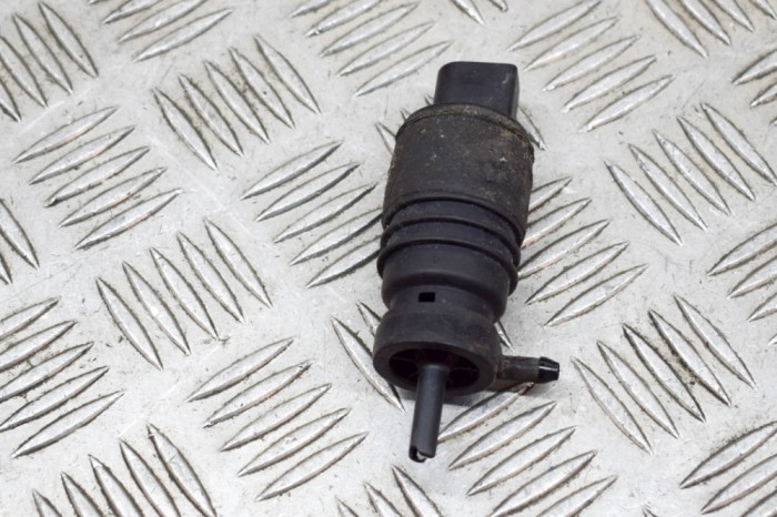 Motor rezervor lichid de parbriz AUDI A8 D3 4E2, 4E8 2003 13940758