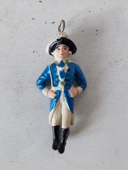 Cavaler figurina veche de cauciuc, 9cm