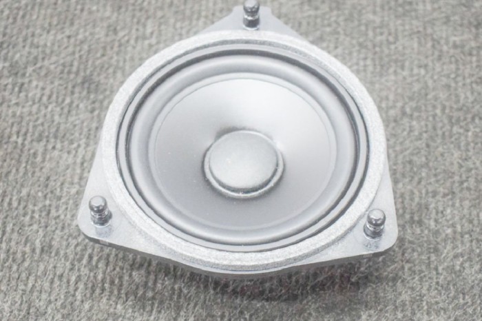 Difuzor ușă st&acirc;nga spate MERCEDES-BENZ SL R231 2019 OEM: 27008003,A2318200702 11351927