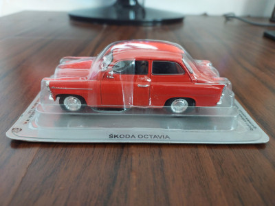 Macheta SKODA OCTAVIA 1959-1964 - DeAgostini Masini de Legenda , 1/43, noua. foto