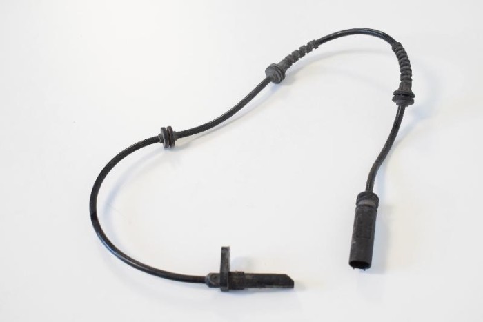 Senzor ABS st&acirc;nga spate BMW 5 F10 2012 OEM: 6784901 3920463
