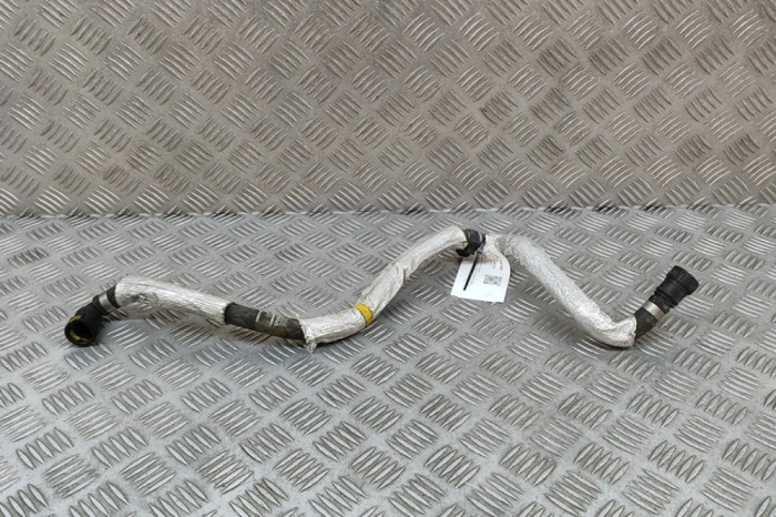 Furtun de lichid de răcire VOLVO XC90 II 2021 OEM: 32252375 27977211