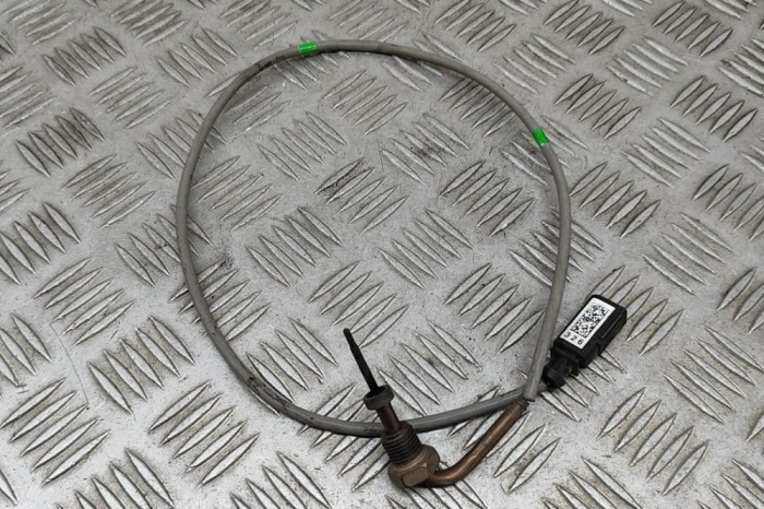 Senzor de temperatură gaze de eșapament SKODA SUPERB III Estate 3V5 2019 OEM: 04L906088JD 30418843