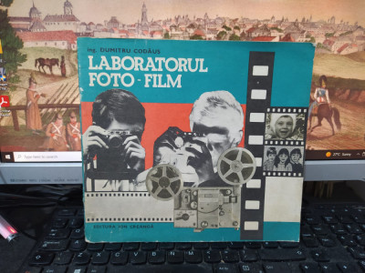 Dumitru Codăuș, Laboratorul Foto-film, editura Ion Creangă, București 1977, 216 foto