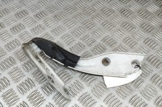 Balama capota st&acirc;nga față PORSCHE CAYENNE 92A 2014 OEM: 7P5823301C,7P5.823.301.C 24565065