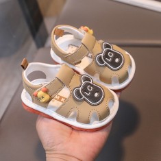 Sandalute crem cu piuitoare - Ursulet LC (Marime Disponibila: 9-12 luni foto