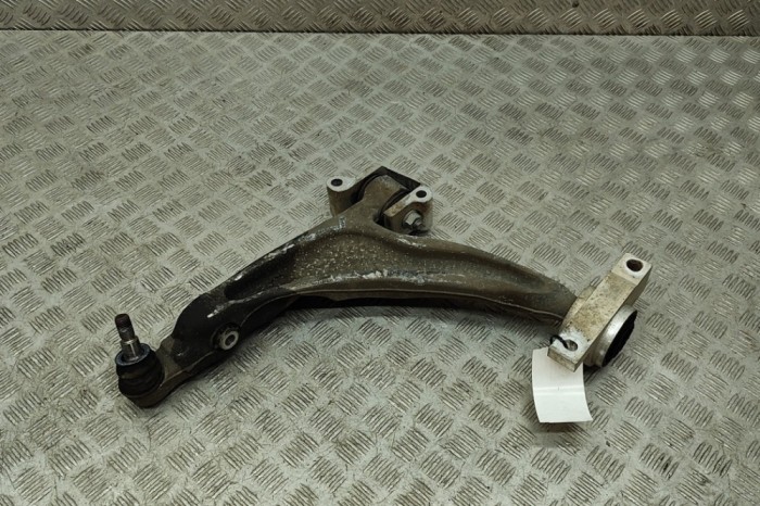 Braț inferior dreapta față VOLVO XC60 II 246 2020 OEM: 32370923 30249413