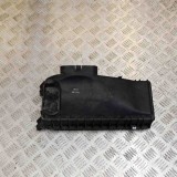 Carcasa filtru de aer (partea superioară) BMW 3 F30, F80 2012 OEM: 70528996
