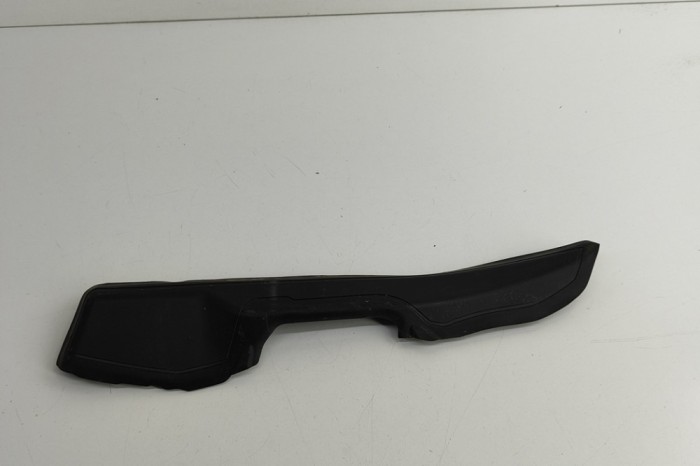 Ornament picurator haion st&acirc;nga BMW 2 Gran Coupe F44 2023 OEM: 7477427 29624473