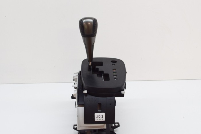 Timonerie cutie de viteze TOYOTA YARIS _P13_ 2015 OEM: Hatchback | 14856603