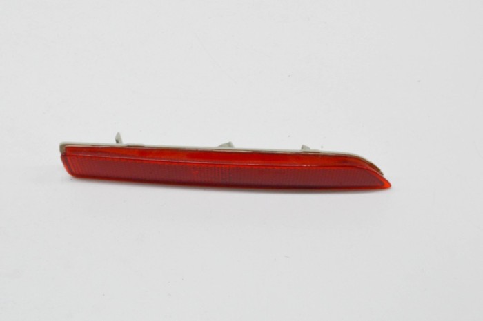 Reflector bara de protecție st&acirc;nga spate NISSAN LEAF ZE1 2018 OEM: 26565-8990B 20662141