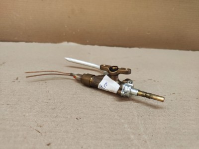 robinet gaz stanga spate aragaz Zanussi ZCG 565GW / C87 foto