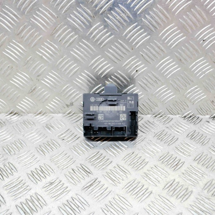 Modul de control ușă dreapta față AUDI A6 4G2, C7, 4GC 2013 OEM: 4G8959793J 13911969