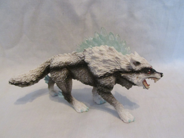 Figura de acțiune Lup -Mythical Shadow Wolf schleich