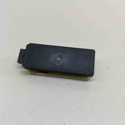 Amplificator de antena BMW iX1 U11 BEV 2023 OEM: 5A707E0,5A320A9,A3C04887505 foto