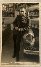 anii 40 Foto Georges Dumitresco, București razboi, masina epoca, pictor si medic