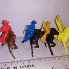 bnk jc Lido lot 4 figurine plastic cowboy si indian calare (8)