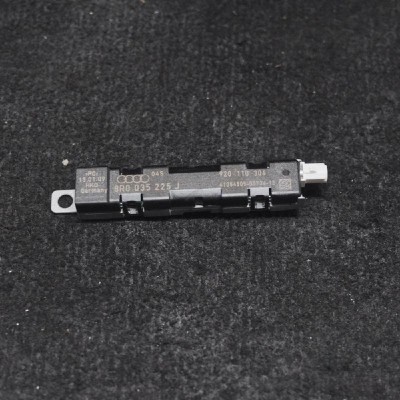 Amplificator de antena AUDI Q5 8R 2009 OEM: 8R0035225J 2120227 foto