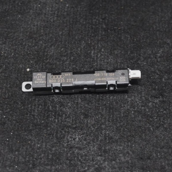 Amplificator de antena AUDI Q5 8R 2009 OEM: 8R0035225J 2120227