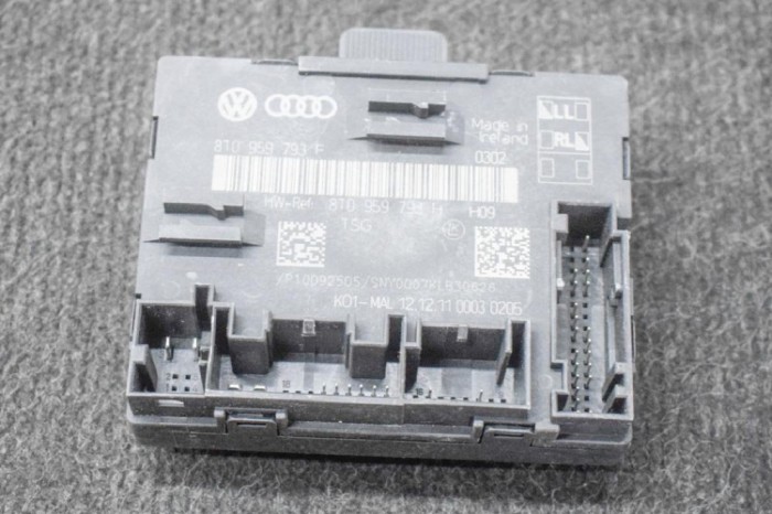 Modul de control ușă st&acirc;nga față AUDI A4 8K2, B8 2012 OEM: 8T0959793F,8T0959793H | 11379333