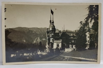 SINAIA , CASTELUL PELES , FOTOGRFIE TIP CARTE POSTALA , INTERBELICA foto