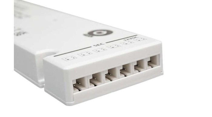 Sursă de alimentare POS FTPC30V24-VFC-W, driver LED POS 24V/1.25A C8 intrare mufă; ieșire: conectori; conectori &icirc;ncorporați, ștecher L814/L816...