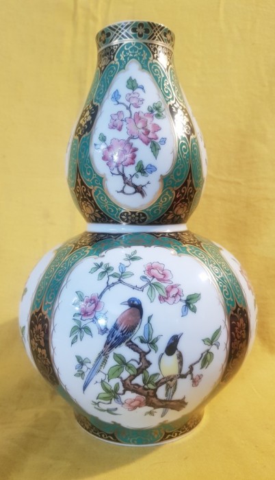 VAZA DECORATIVA DIN PORTELAN A.K KAISER-WEST GERMANY ANII 70
