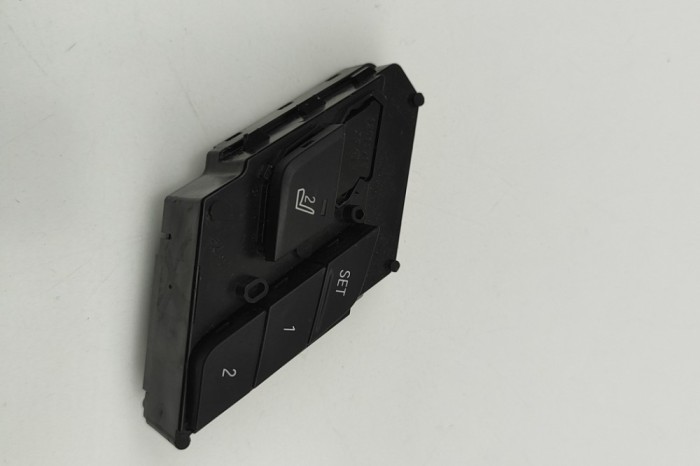 Buton de control scaun dreapta BMW X5 G05 2022 OEM: 9436034 31263765