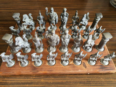 SET PIESE DE SAH -- FIGURINE DIN PLUMB foto