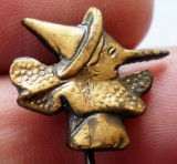 I.091 INSIGNA STICKPIN PINOCCHIO L17mm metal galben, Europa