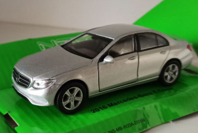 Macheta Mercedes Benz E-Class W213 2016 - Welly 1/36 foto