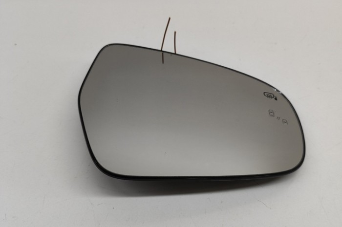 Sticla oglinda ușă dreapta față SUZUKI VITARA LY 2023 OEM: 84730-86R00 29773819