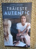 TRAIESTE AUTENTIC de ANDREEA SAVULESCU , 2019