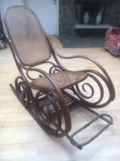 Scaun balansoar vintage Thonet foto