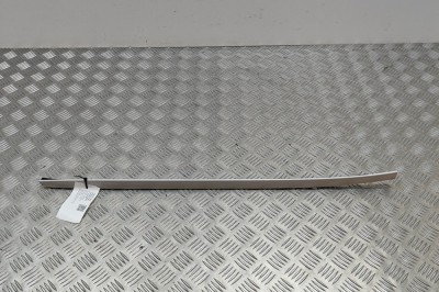 Ornament vertical parbriz dreapta BMW X5 F15, F85 2015 OEM: 7292406 | 24622808 foto