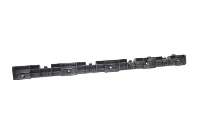 Suport prag lateral dreapta față MERCEDES-BENZ M W164 2005 OEM: A1646982827 12524404
