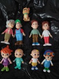 Jucarii vechi-Figurine FAMILIA-BUNIBI-PARINTI-COPII si CATEL,lot de Colectie