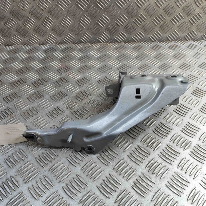 Suport aripa dreapta față AUDI Q5 FY 2024 OEM: 80A821132A,80A821434A,80A821472 31952094