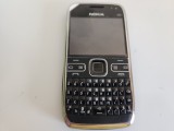 Telefon Nokia E72 Reconditionat, Carcasa Noua, Baterie si Incarcator Incluse