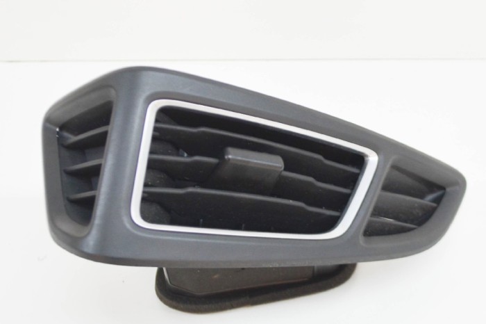 Gura de ventilație planșa de bord FORD FOCUS III 2015 OEM: F1EB-A018B09-DE,F1EB-A018B09 11617342