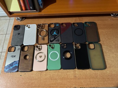 HUSE IPHONE 15 foto